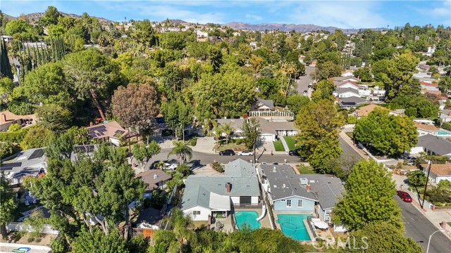 Detail Gallery Image 33 of 44 For 24206 Saint Edens Circle, West Hills,  CA 91307 - 4 Beds | 3 Baths