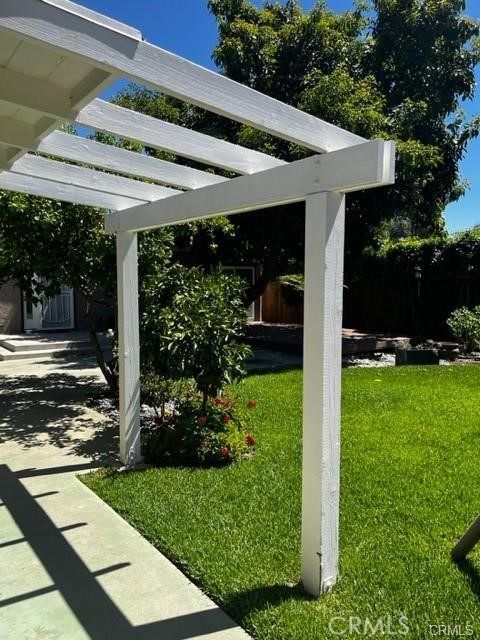 Detail Gallery Image 16 of 17 For 5749 Katherine Ave, Van Nuys,  CA 91401 - 4 Beds | 2 Baths