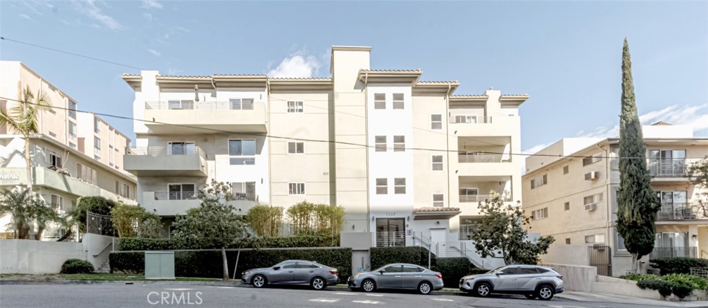 7249 Franklin Avenue #205