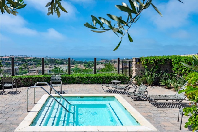 Detail Gallery Image 2 of 25 For 10 Corniche Dr #E,  Dana Point,  CA 92629 - 2 Beds | 2 Baths