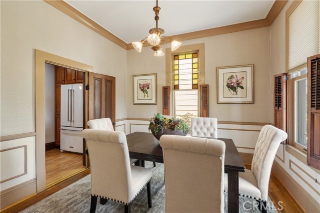 211 E Virginia Avenue, Glendora CA: https://media.crmls.org/medias/45676d1d-627a-4265-b91b-fd8e2f88bd7d.jpg