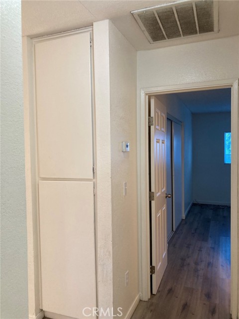 1131 Barstow Road, Barstow CA: https://media.crmls.org/medias/45676eb9-a471-4747-bd90-3429dec8f5d5.jpg