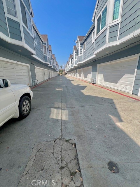 Detail Gallery Image 35 of 57 For 812 Inglewood, Inglewood,  CA 90302 - 2 Beds | 2/1 Baths