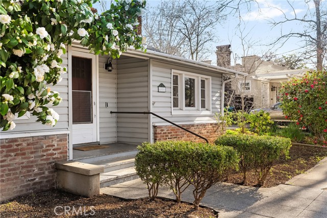 Detail Gallery Image 5 of 47 For 405 Cypress St, Chico,  CA 95928 - 3 Beds | 1 Baths