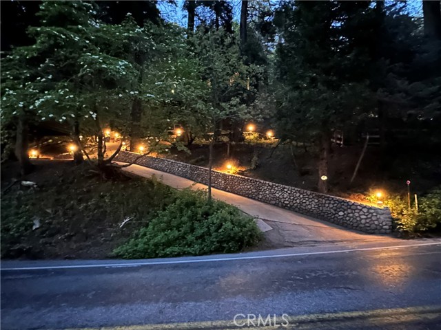 745 Kuffel Canyon, Lake Arrowhead, CA 92352