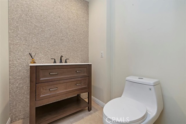 10854 Beltramo Circle, Riverside CA: https://media.crmls.org/medias/4568d17e-9064-404b-876b-e3d9fdf99187.jpg
