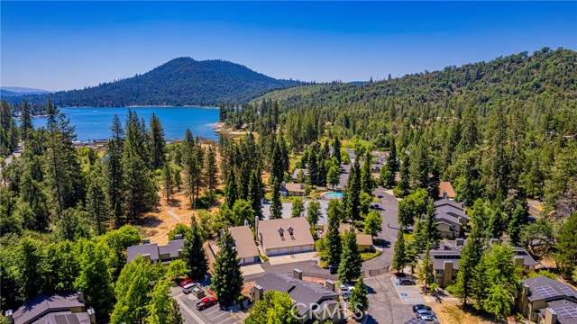 Detail Gallery Image 45 of 55 For 40333 Road 222 #102,  Bass Lake,  CA 93604 - 4 Beds | 2/1 Baths