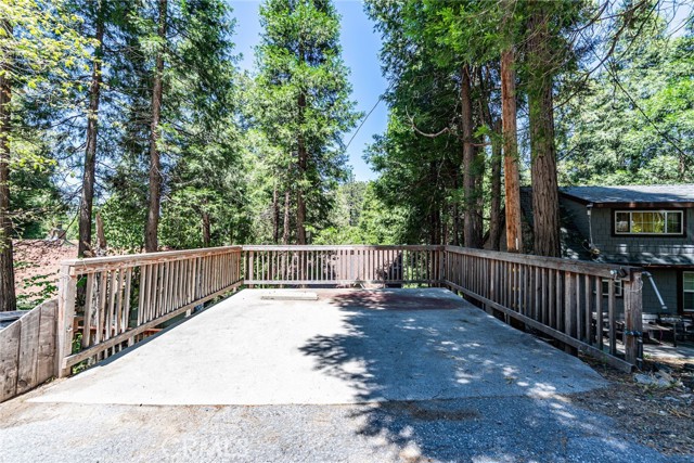 23120 Sycamore Lane, Crestline CA: https://media.crmls.org/medias/4569cd6f-9508-41bb-b9a2-54f42556f2f6.jpg