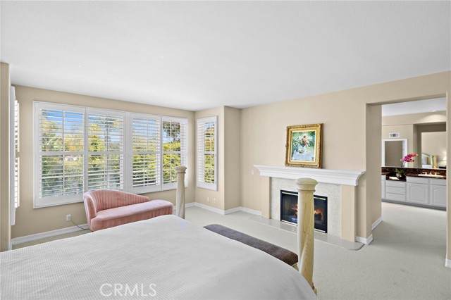 17 Brigadier, Irvine CA: https://media.crmls.org/medias/4569fe72-128a-4868-922e-847bd49b6de9.jpg
