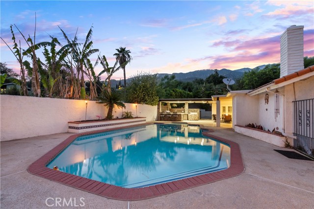 2485 San Mateo Drive, Upland CA: https://media.crmls.org/medias/456a21e0-903c-4477-a866-7a831b675476.jpg