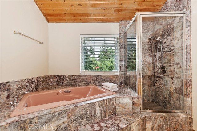 Detail Gallery Image 26 of 50 For 1377 La Crescenta Dr, Big Bear City,  CA 92314 - 3 Beds | 3/1 Baths