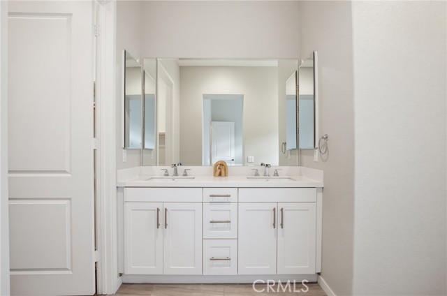 25110 Citron Ln, Los Angeles County, CA 91387 photo 20