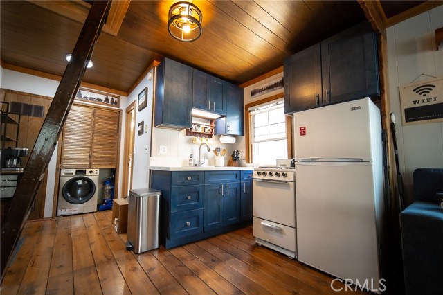 Detail Gallery Image 8 of 21 For 850 Maple Ln, Sugarloaf,  CA 92386 - 2 Beds | 1 Baths