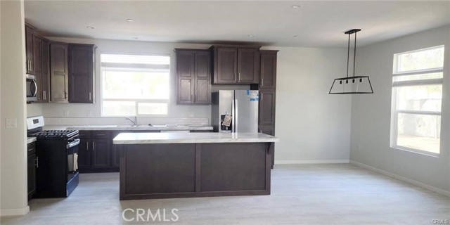 33031 Catlin Ave, Hemet CA: https://media.crmls.org/medias/456b2e03-885c-44e2-b9b6-dd86d10395a2.jpg