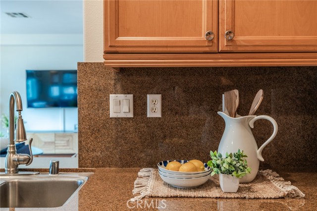 2889 Plaza Del Amo, Torrance CA: https://media.crmls.org/medias/456b3433-4e94-4dff-a58f-96be8d4a8e18.jpg