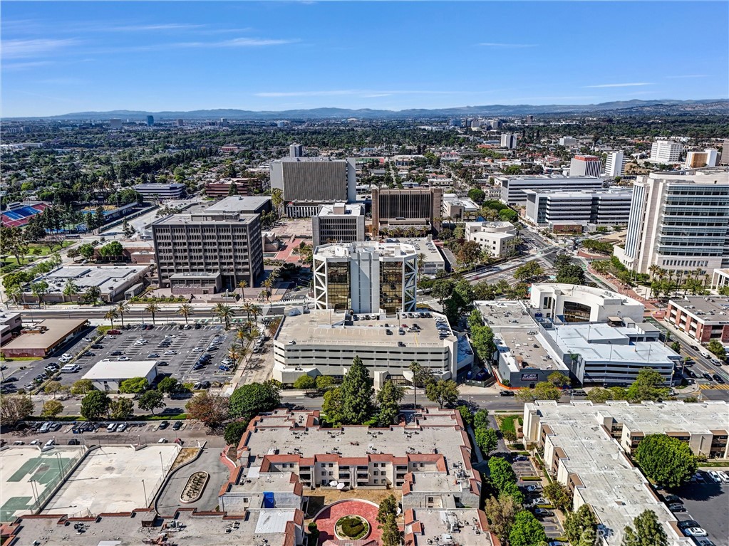 456b7cdc 566f 412e Aa6a 727c9cc8f26f