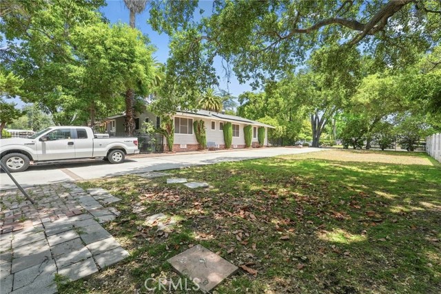3087 Casitas Avenue, Altadena CA: https://media.crmls.org/medias/456c9180-d206-4c90-a184-d4112699a331.jpg