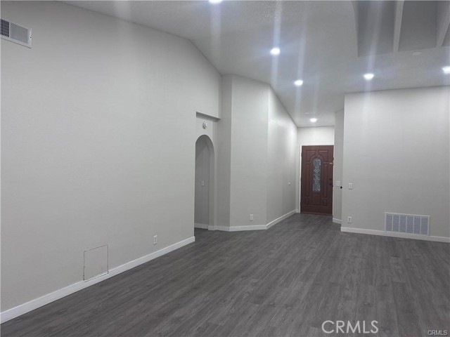 Detail Gallery Image 5 of 25 For 44026 Fine, Lancaster,  CA 93536 - 3 Beds | 2 Baths