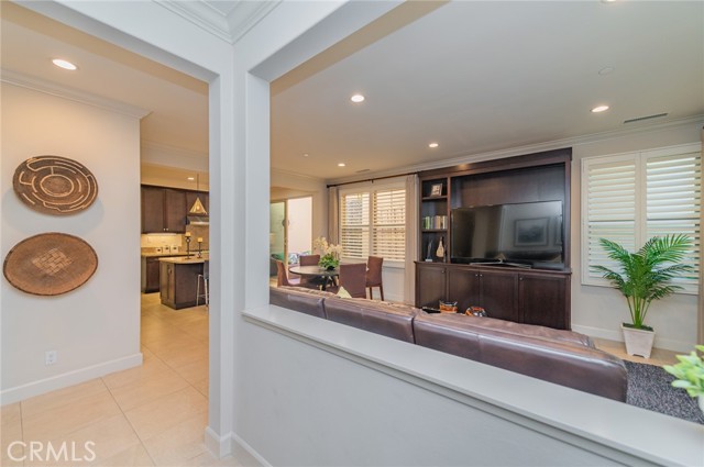 Detail Gallery Image 12 of 40 For 144 Velvet Flower, Irvine,  CA 92620 - 3 Beds | 3 Baths