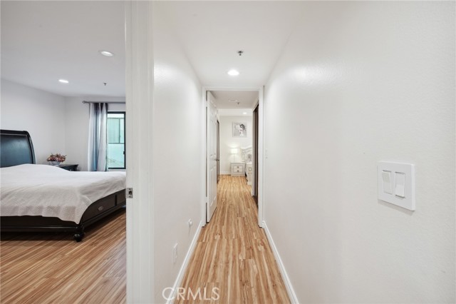 301 W Loraine Street, Glendale CA: https://media.crmls.org/medias/456d86ba-6dd9-4e83-920b-82387872f640.jpg