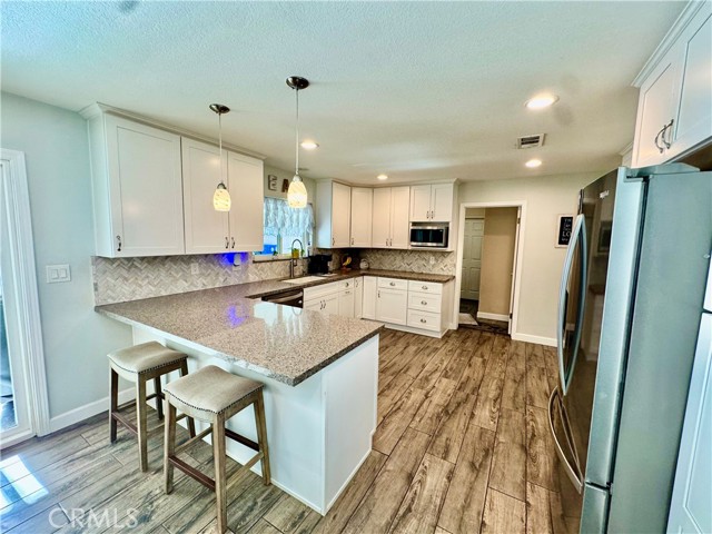 Detail Gallery Image 8 of 35 For 1795 N 1st Ave, Upland,  CA 91784 - 4 Beds | 3 Baths
