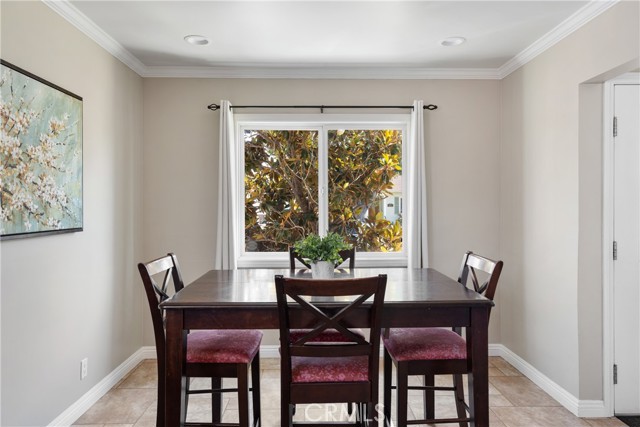 3823 Carfax Avenue, Long Beach CA: https://media.crmls.org/medias/456e381c-a91a-40ad-aad1-70a4f945441b.jpg