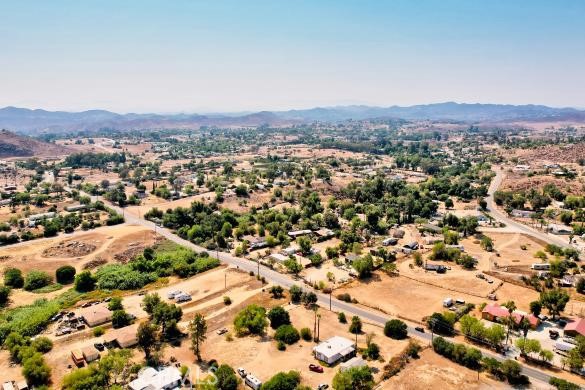 20221 Telford Avenue, Perris CA: https://media.crmls.org/medias/456e93ca-91a0-4aa8-b028-fd10efa5101a.jpg