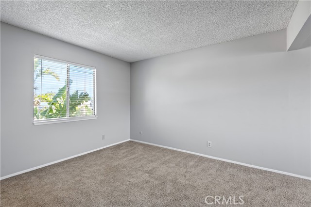 2030 Socrates Avenue, Simi Valley CA: https://media.crmls.org/medias/456fbb34-0c84-466b-b3c9-1aa7a82e503f.jpg