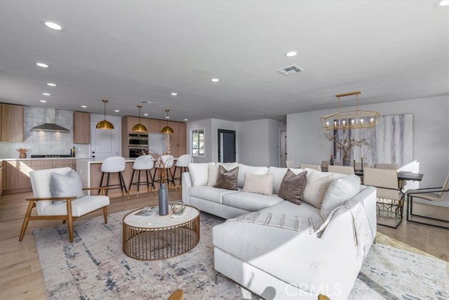 Detail Gallery Image 7 of 39 For 26002 Adamor Rd, Calabasas,  CA 91302 - 4 Beds | 2 Baths