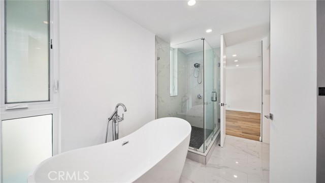 2306 Aviation Boulevard, Redondo Beach, California 90278, 4 Bedrooms Bedrooms, ,5 BathroomsBathrooms,Residential,Sold,Aviation,PV21199795