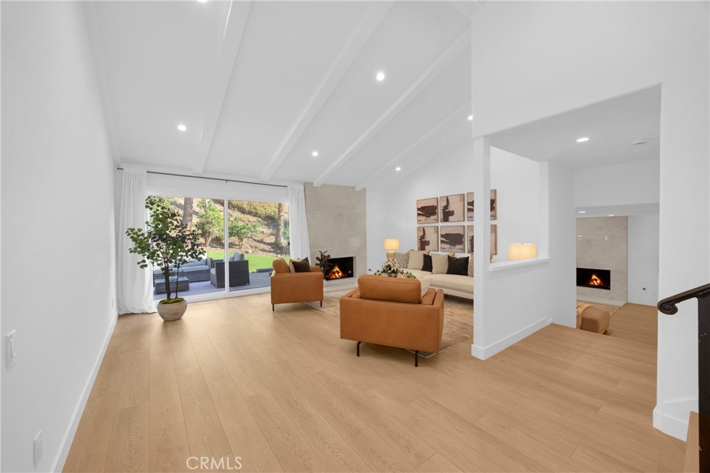 MLS #OC26133883 image #4