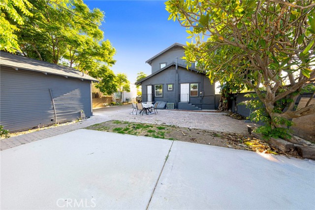 Image 17 of 21 For 615 Victoria Avenue