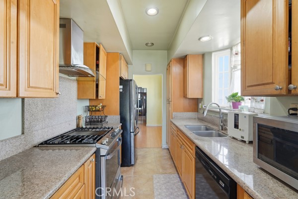 Detail Gallery Image 15 of 19 For 11408 Birch, Hawthorne,  CA 90250 - 3 Beds | 1 Baths