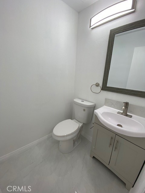 Detail Gallery Image 13 of 39 For 16710 Orange Ave #J53,  Paramount,  CA 90723 - 3 Beds | 2/1 Baths