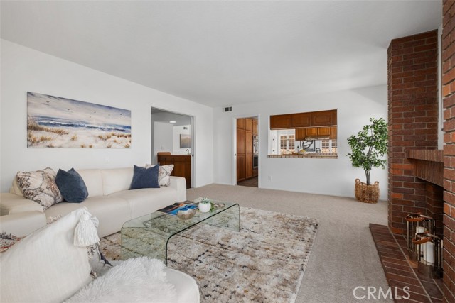 22571 Labrusca, Mission Viejo CA: https://media.crmls.org/medias/457274a6-b940-4603-af84-6cd985cb71b9.jpg