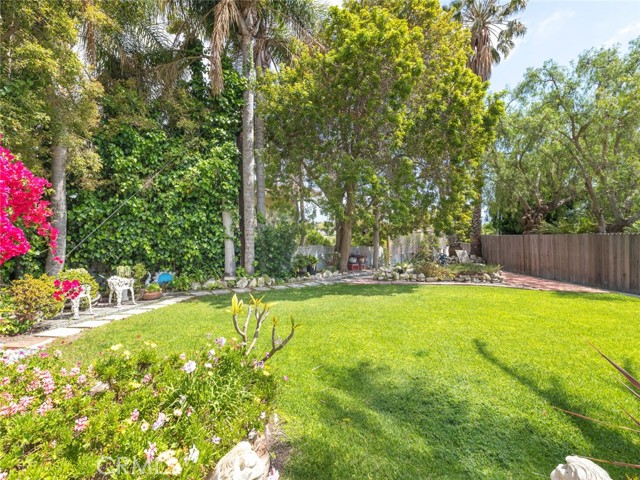 712 Yarmouth Road, Palos Verdes Estates, California 90274, 3 Bedrooms Bedrooms, ,2 BathroomsBathrooms,Residential,Sold,Yarmouth,SB21096002