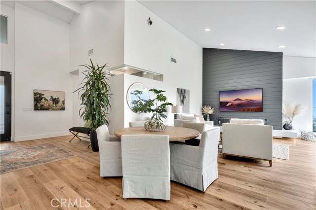 Detail Gallery Image 11 of 68 For 553 Temple Hills Dr, Laguna Beach,  CA 92651 - 5 Beds | 4/1 Baths