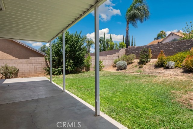 8670 Barton Street, Riverside CA: https://media.crmls.org/medias/4572e154-a5c9-48d2-84b9-04863cfaea72.jpg