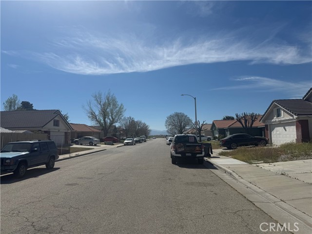 Detail Gallery Image 6 of 19 For 43527 Grange, Lancaster,  CA 93535 - 4 Beds | 2 Baths