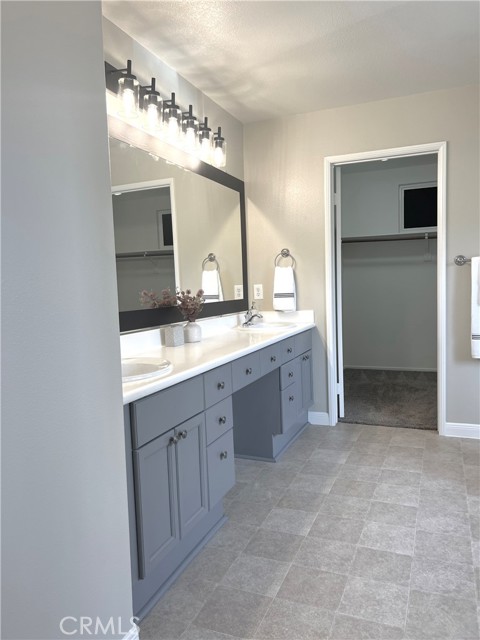 Detail Gallery Image 20 of 28 For 15 Rue Du Chateau, Aliso Viejo,  CA 92656 - 3 Beds | 2/1 Baths