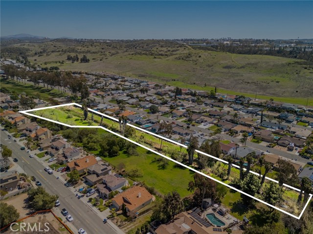 Image 14 of 55 For 1 Carriage Road