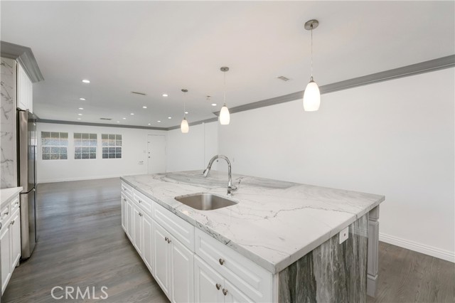 6059 Vantage Avenue, Valley Glen CA: https://media.crmls.org/medias/4575e912-f13f-4370-8d9b-96270be37a5b.jpg