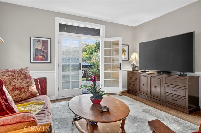 Detail Gallery Image 25 of 54 For 115 Annandale Rd, Pasadena,  CA 91105 - 4 Beds | 3 Baths