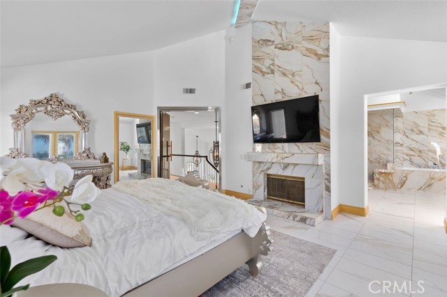 21221 Hillsdale, Huntington Beach CA: https://media.crmls.org/medias/4576b331-2806-4810-bcf0-64491520b272.jpg
