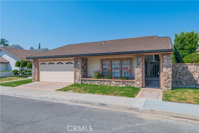 Detail Gallery Image 1 of 38 For 33 Sandpiper, Irvine,  CA 92604 - 4 Beds | 2 Baths