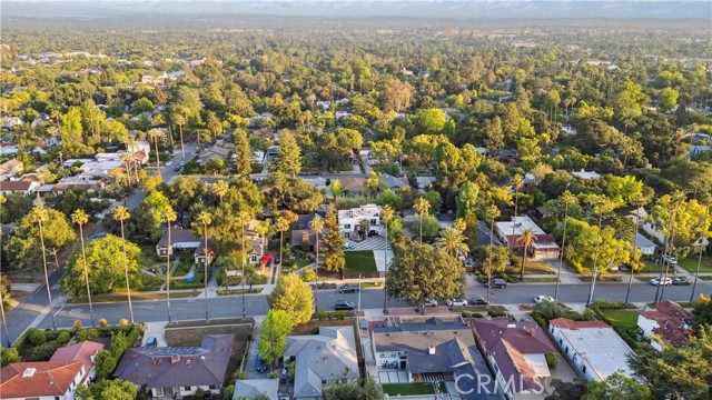 Detail Gallery Image 4 of 70 For 1290 E Woodbury, Pasadena,  CA 91104 - 5 Beds | 5 Baths