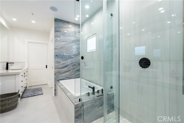 23670 Shirwaun, Apple Valley CA: https://media.crmls.org/medias/45785cf0-246e-4d64-89e9-4d4f41e49839.jpg