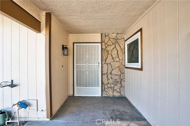 Detail Gallery Image 6 of 36 For 28028 Foxfire, Menifee,  CA 92586 - 2 Beds | 2 Baths