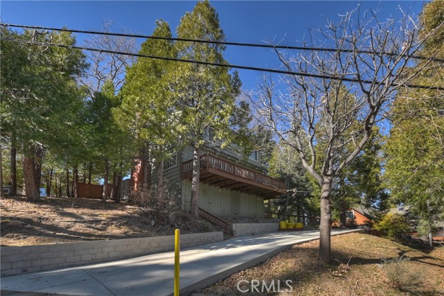 28621 Shenandoah Drive, Lake Arrowhead CA: https://media.crmls.org/medias/45787ba9-fad0-4f9a-a90c-6e4ac3ecfc8b.jpg