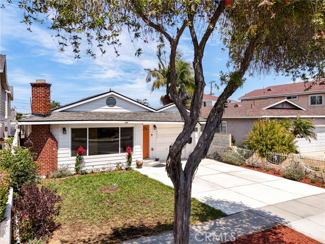 4317 W 166th Street, Lawndale CA: https://media.crmls.org/medias/4578e064-83e1-48d2-b255-aa2ef8a8eb2a.jpg